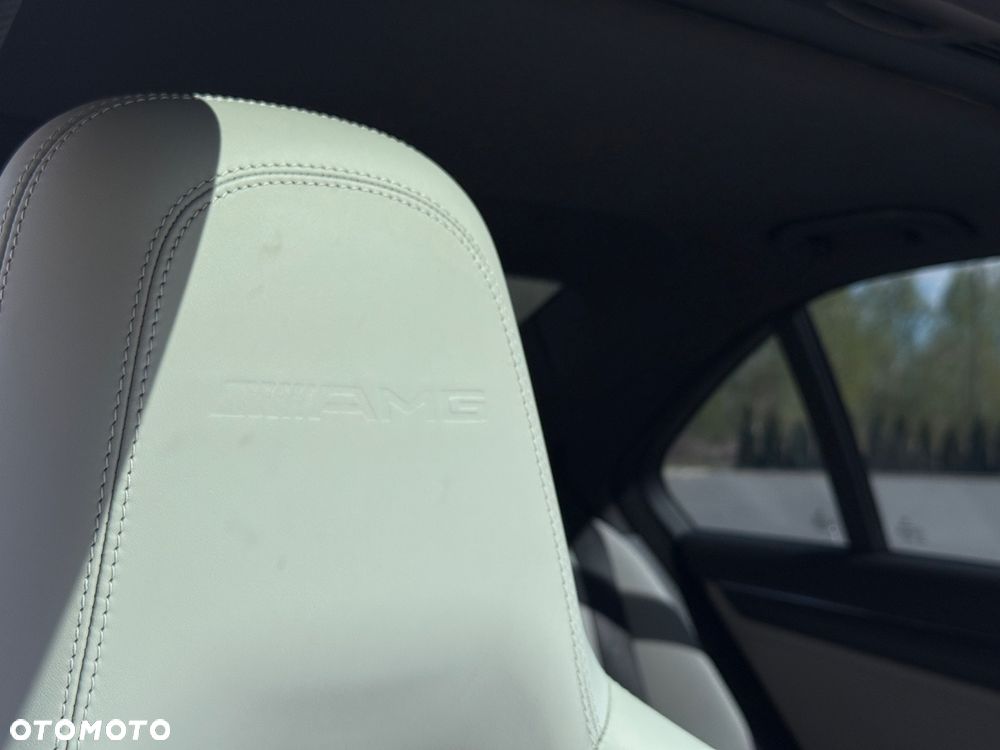 Mercedes-Benz Klasa C 63 AMG 7G-TRONIC SPORT EDITION - 27
