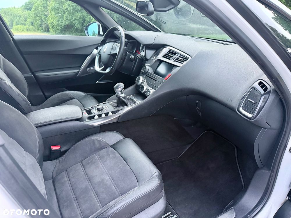 Citroën DS5 HDi 165 SoChic - 19
