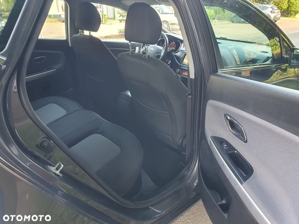 Kia Ceed 1.6 GDI XL - 11