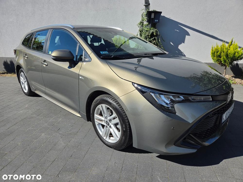 Toyota Corolla 1.8 Hybrid Comfort - 23