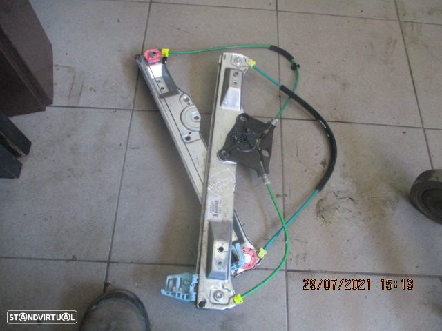 Elevador Sem Motor 541613212 OPEL CORSA E 2015 3P FD - 4