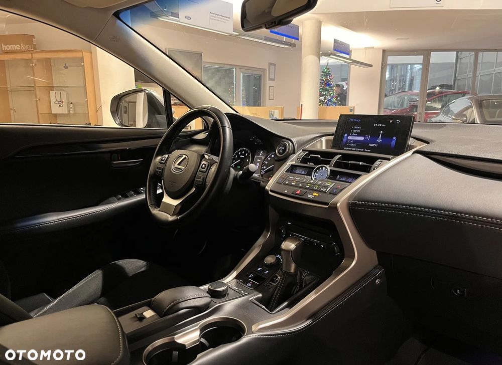 Lexus NX 300h Business Line - 22