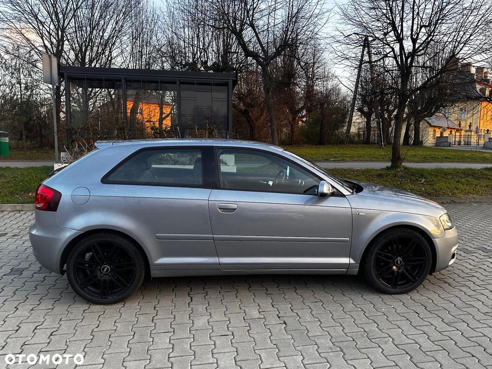 Audi A3 3-drzwiowe 2.0 TDI DPF S tronic Ambition - 8