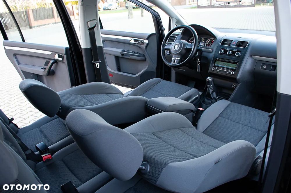 Volkswagen Touran 1.6 TDI DPF Trendline - 14