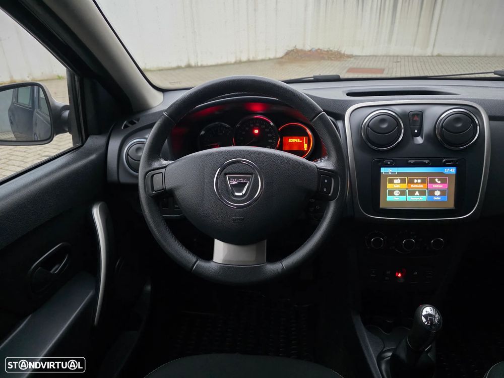 Dacia Sandero 0.9 TCe SL Explorer - 37