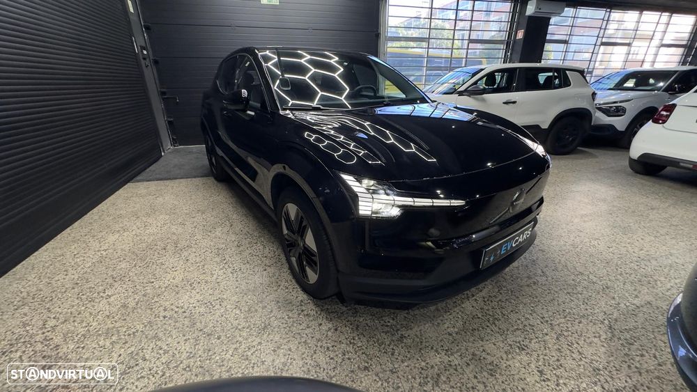 Volvo EX30 Single Motor Extended Range RWD Core - 1