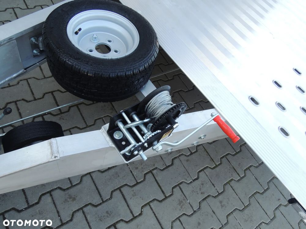 Gromex 5,2m 3 osie DMC 3500 - 4