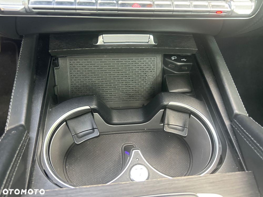 Mercedes-Benz GLS - 31
