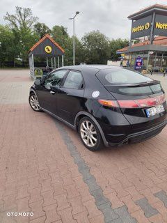 Honda Civic 1.8 Executive - 3