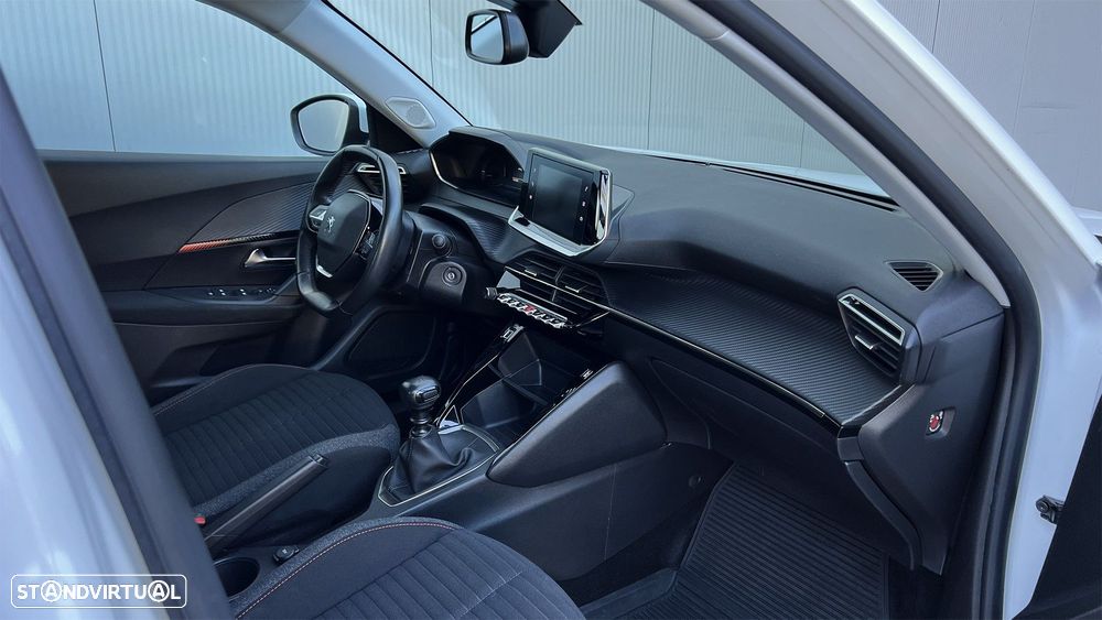 Peugeot 2008 BlueHDi 110 Active Pack - 32