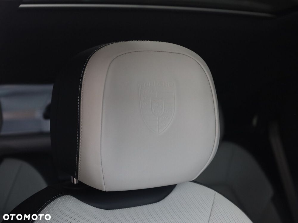 Porsche Cayenne S - 16