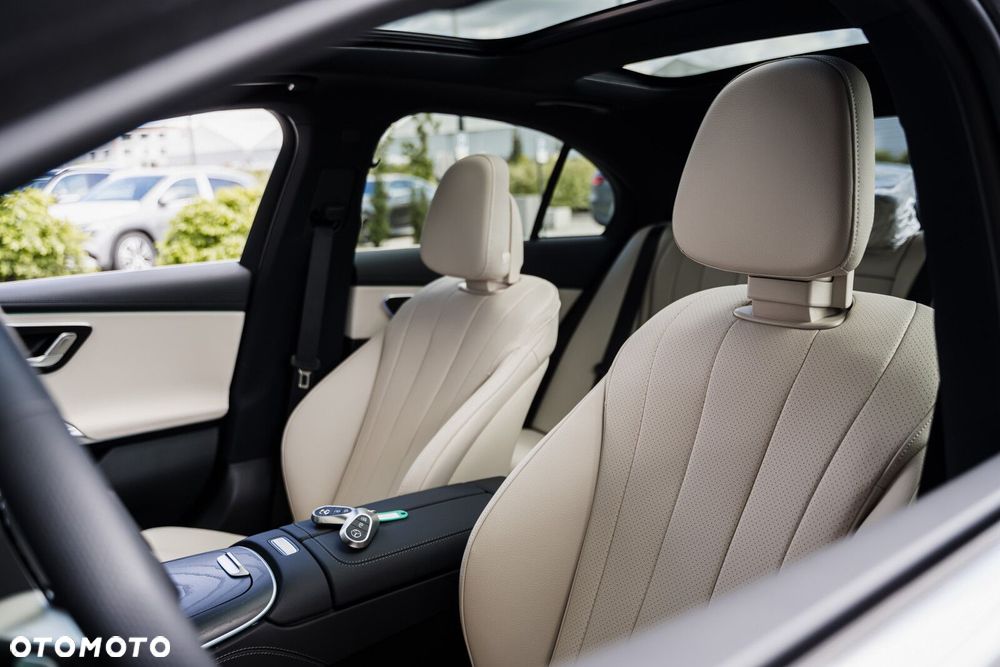 Mercedes-Benz Klasa E - 15