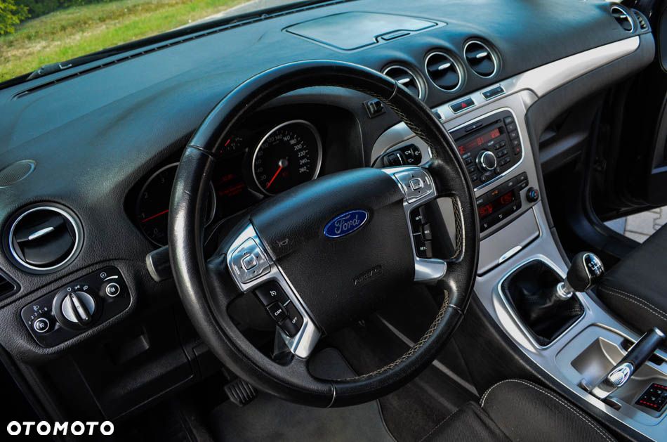 Ford S-Max 2.0 TDCi Ambiente - 36