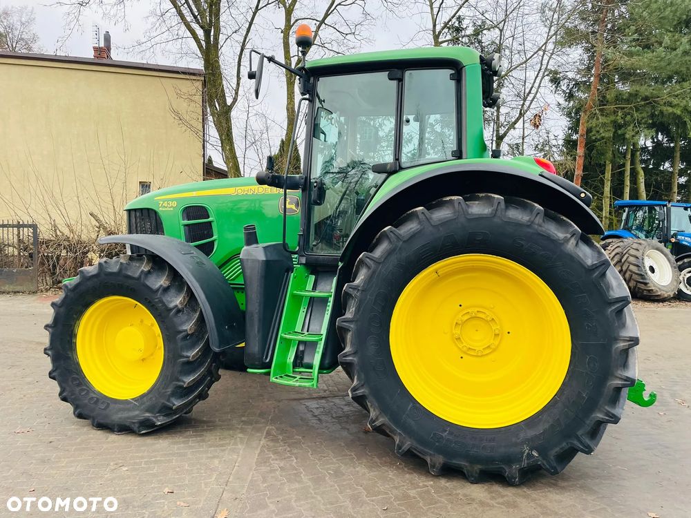 John Deere 7430 - 4