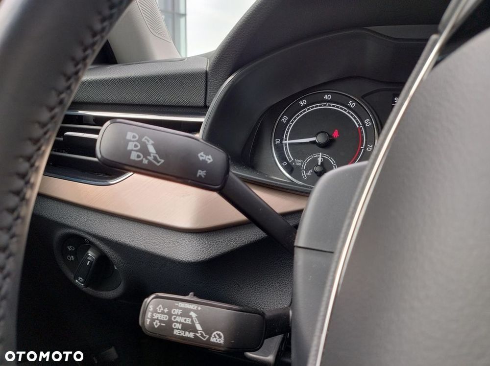 Skoda Kamiq 1.0 TSI Style - 25