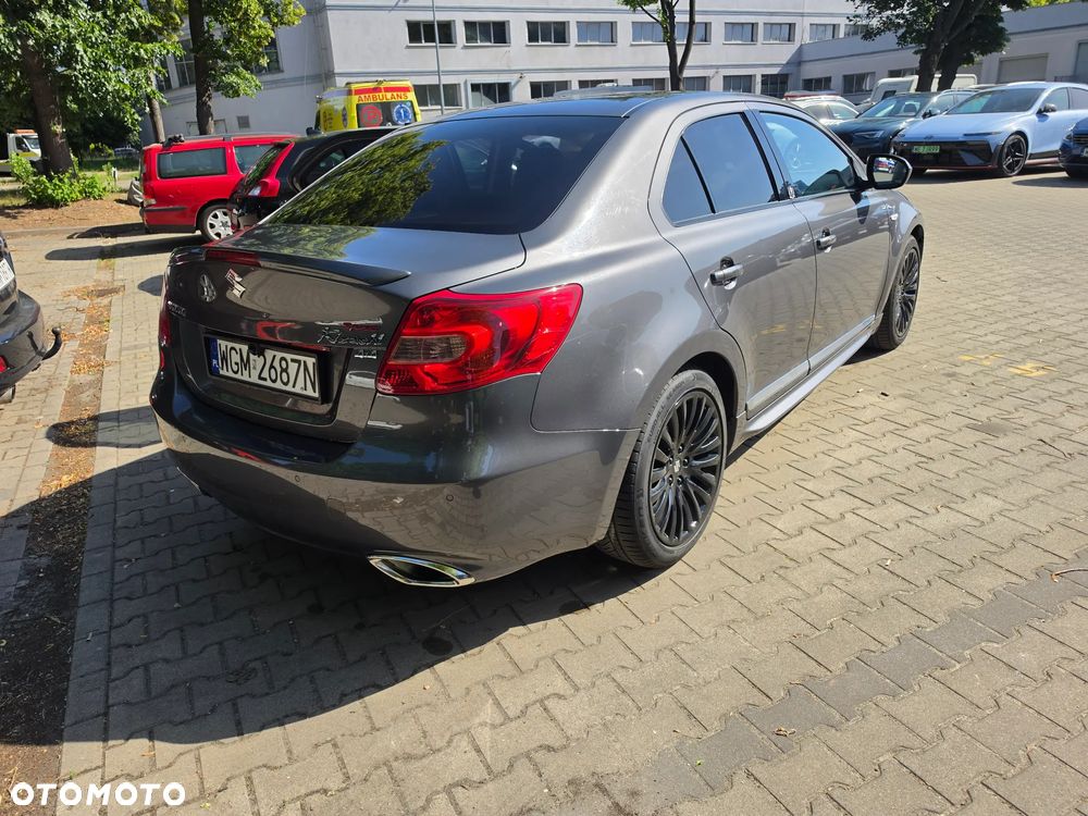 Suzuki Kizashi - 3