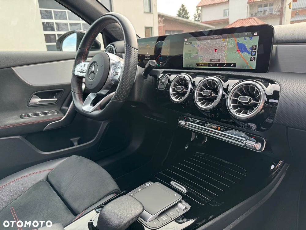 Mercedes-Benz Klasa A 250 e PHEV AMG Line 8G-DCT - 20