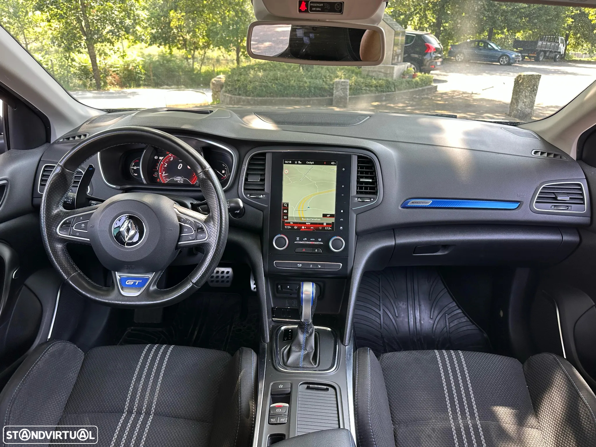 Renault Mégane ENERGY TCe 205 EDC GT - 10
