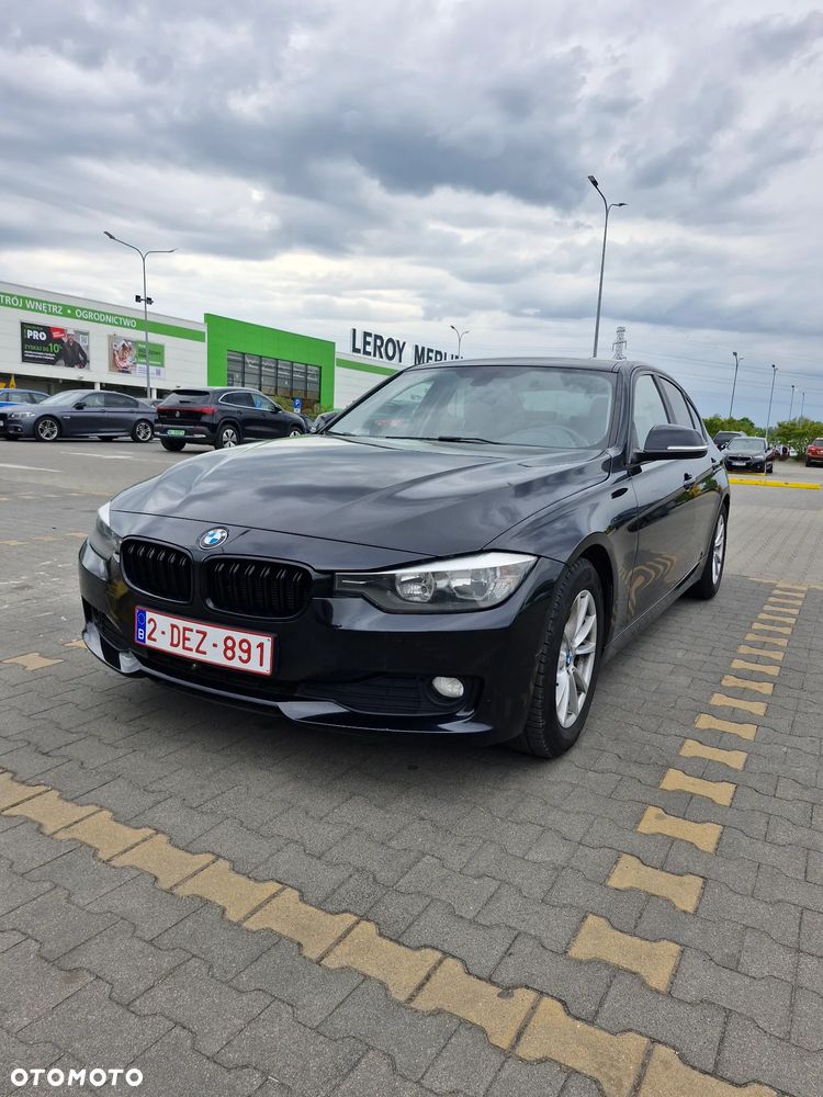 BMW Seria 3 320d Efficient Dynamics - 2