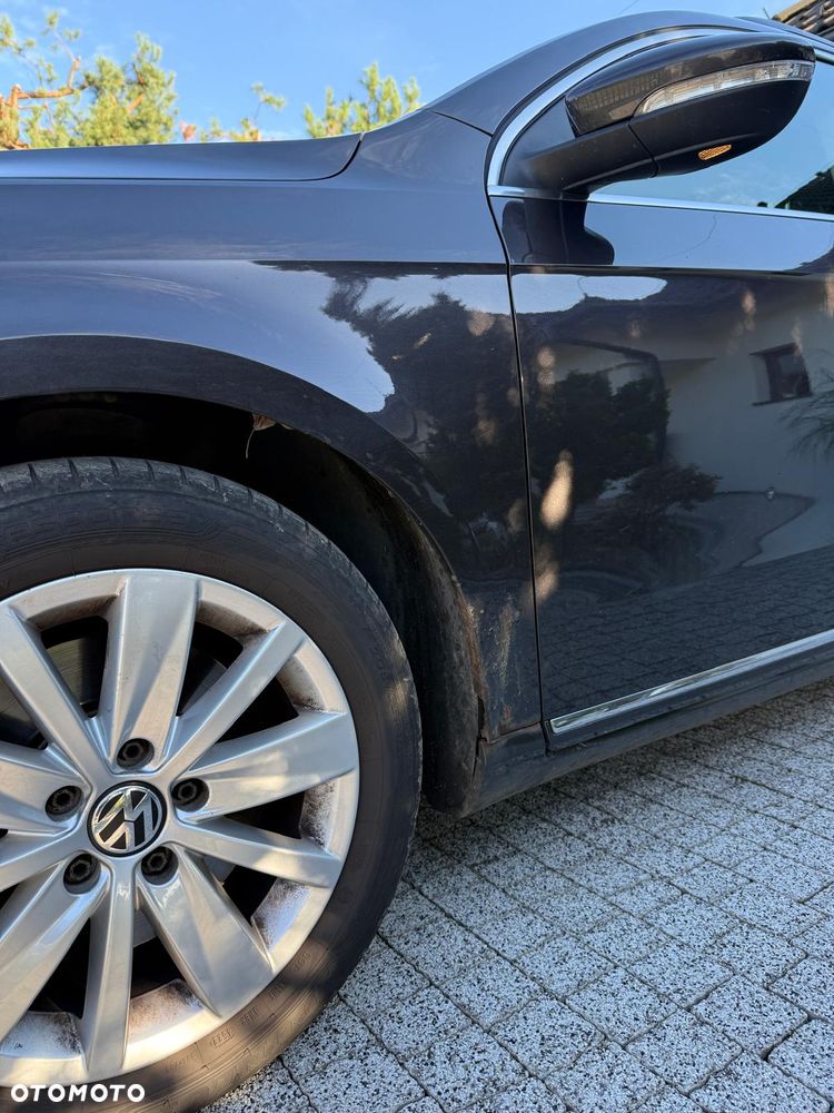 Volkswagen Passat - 16