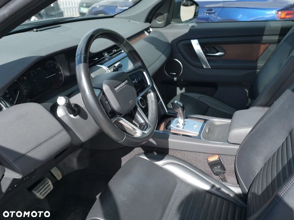 Land Rover Discovery Sport P300e SE - 15