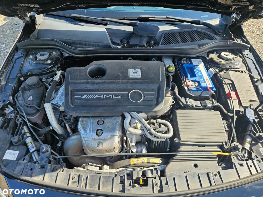 Mercedes-Benz GLA 45 AMG 4-Matic - 13