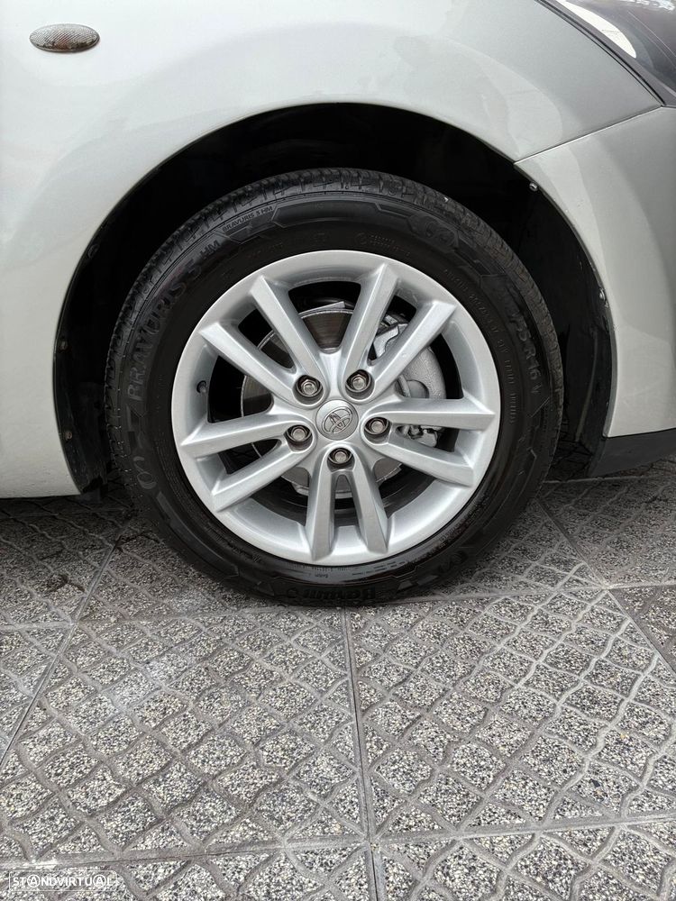 Toyota Auris 1.4 VVT-i AC - 5