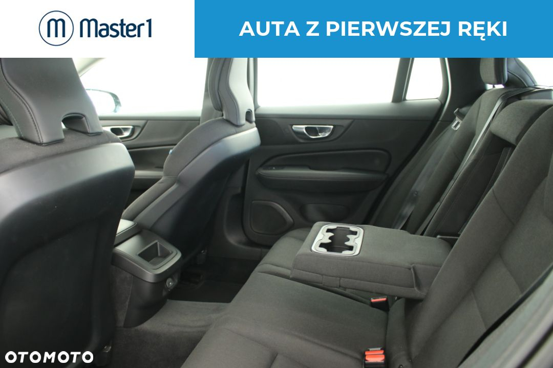 Volvo V60 B4 D Momentum Pro - 8