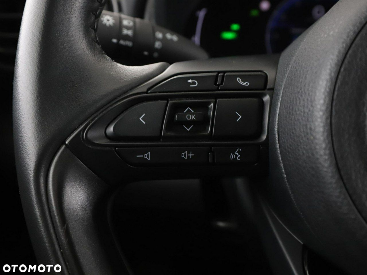 Toyota Yaris Hybrid 1.5 Style - 30