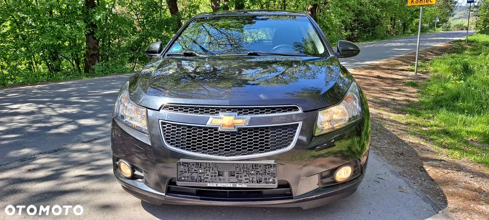 Chevrolet Cruze 1.6 LS+ - 13