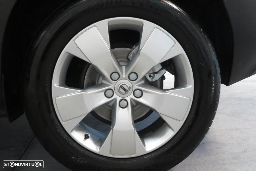 Volvo XC 40 1.5 T3 Momentum - 24