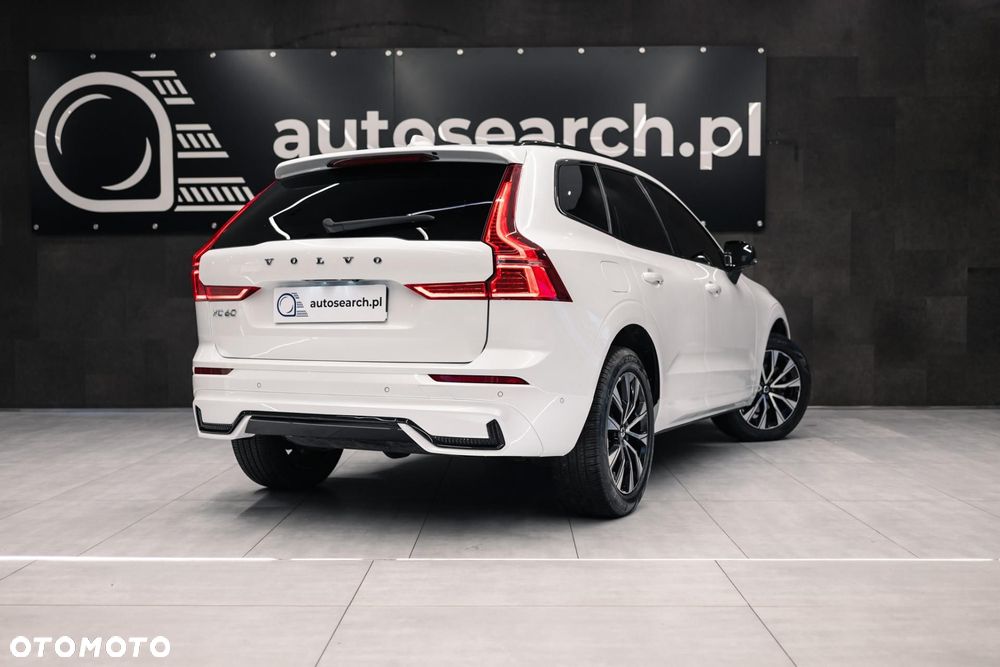 Volvo XC 60 B5 B AWD Plus Dark - 5