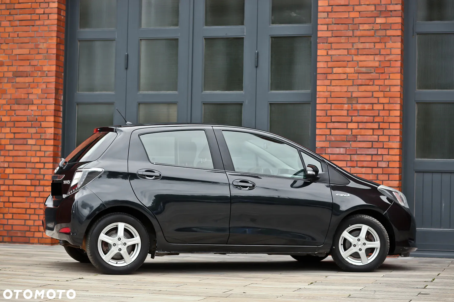Toyota Yaris ver-hybrid-1-5-vvt--i-comfort - 17
