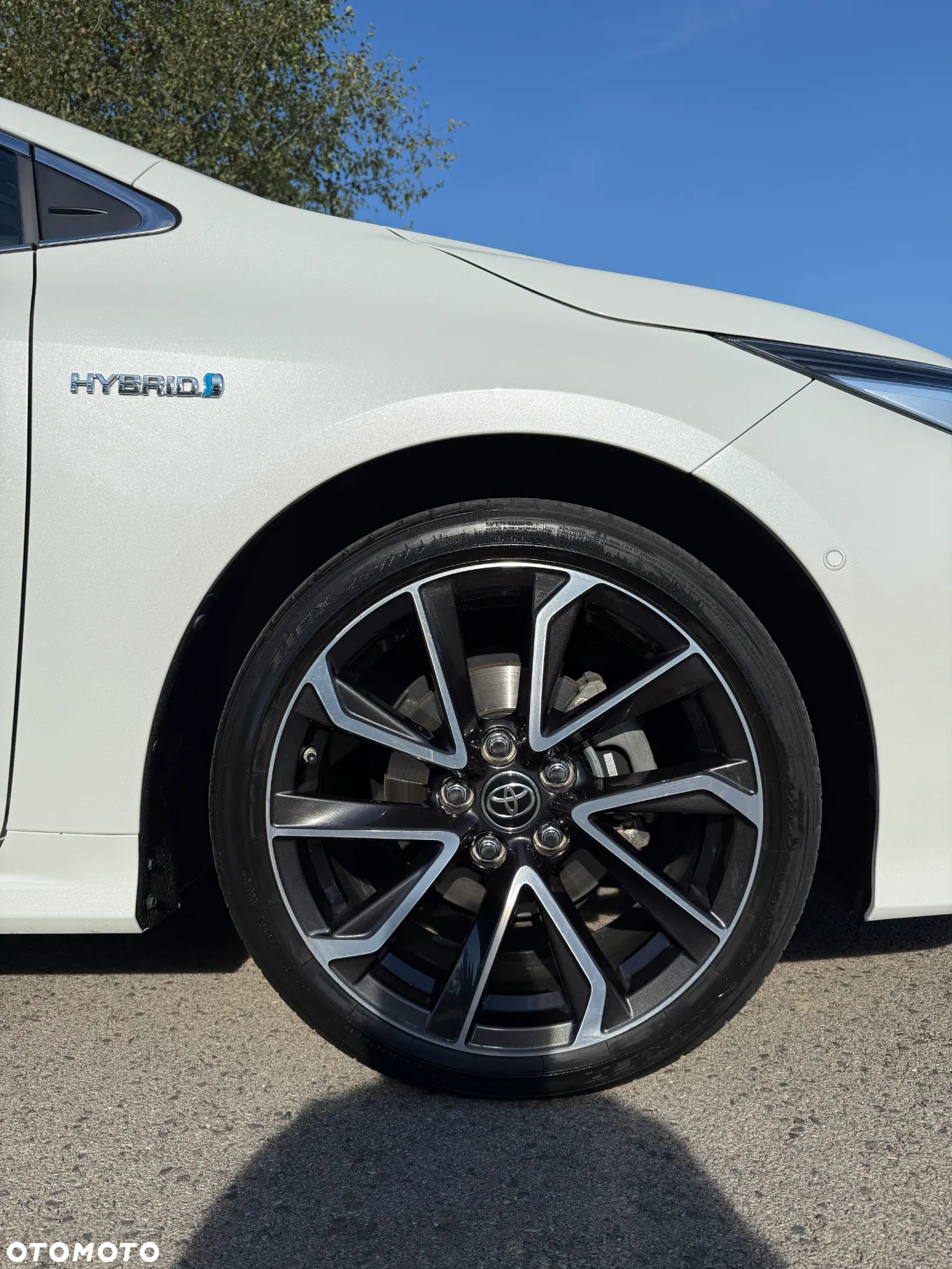 Toyota Corolla 1.8 Hybrid Executive - 17