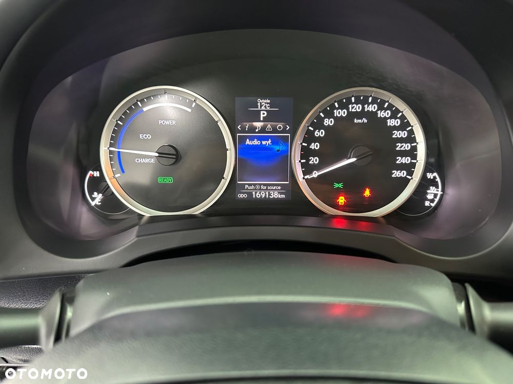 Lexus IS ver-300h-style-edition - 19