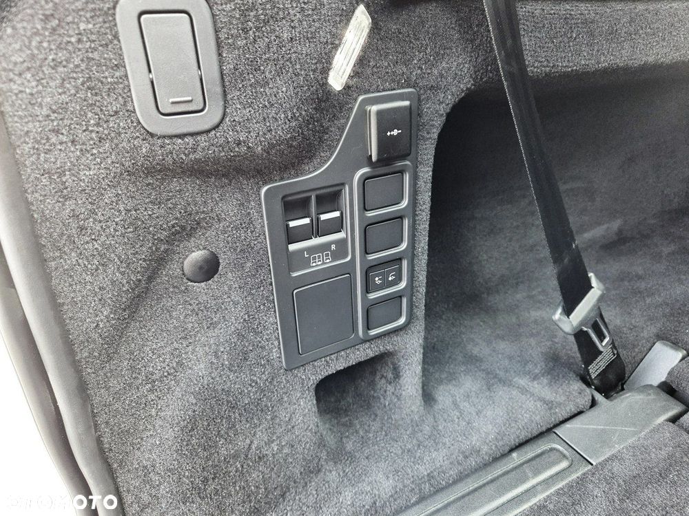 Land Rover Discovery - 33