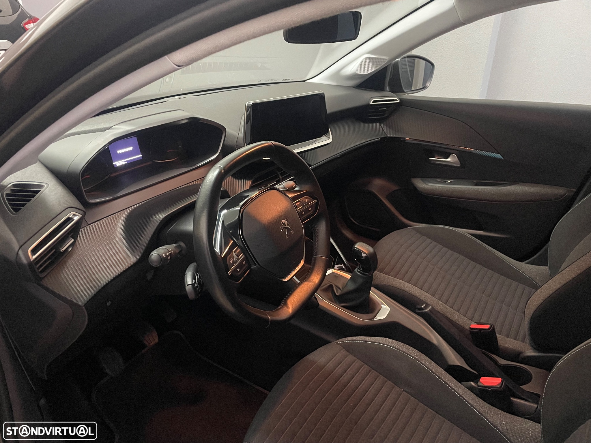 Peugeot 208 1.2 PureTech SE Style - 10