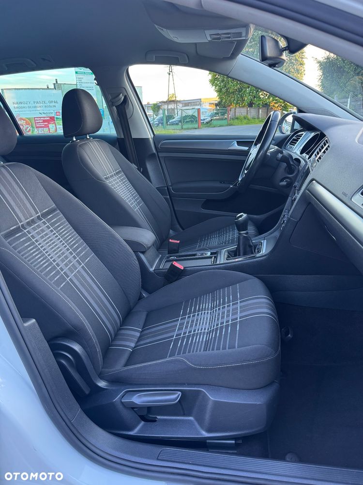 Volkswagen Golf 1.6 TDI BlueMotion Technology Lounge - 15