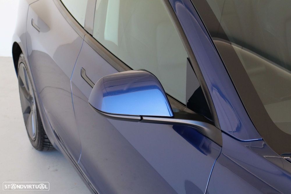 Tesla Model 3 - 5