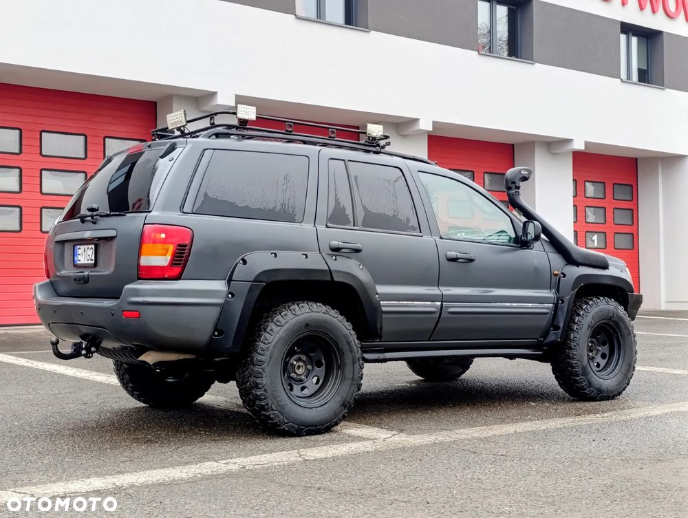 Jeep Grand Cherokee - 10