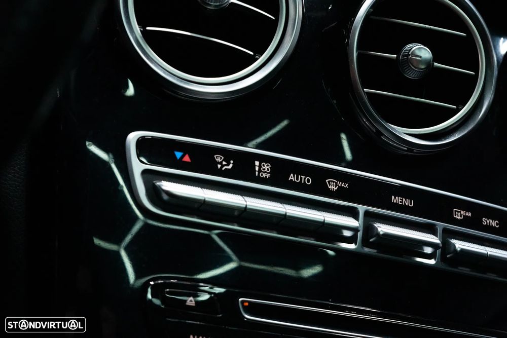 Mercedes-Benz GLC 250 d 4Matic 9G-TRONIC AMG Line - 23