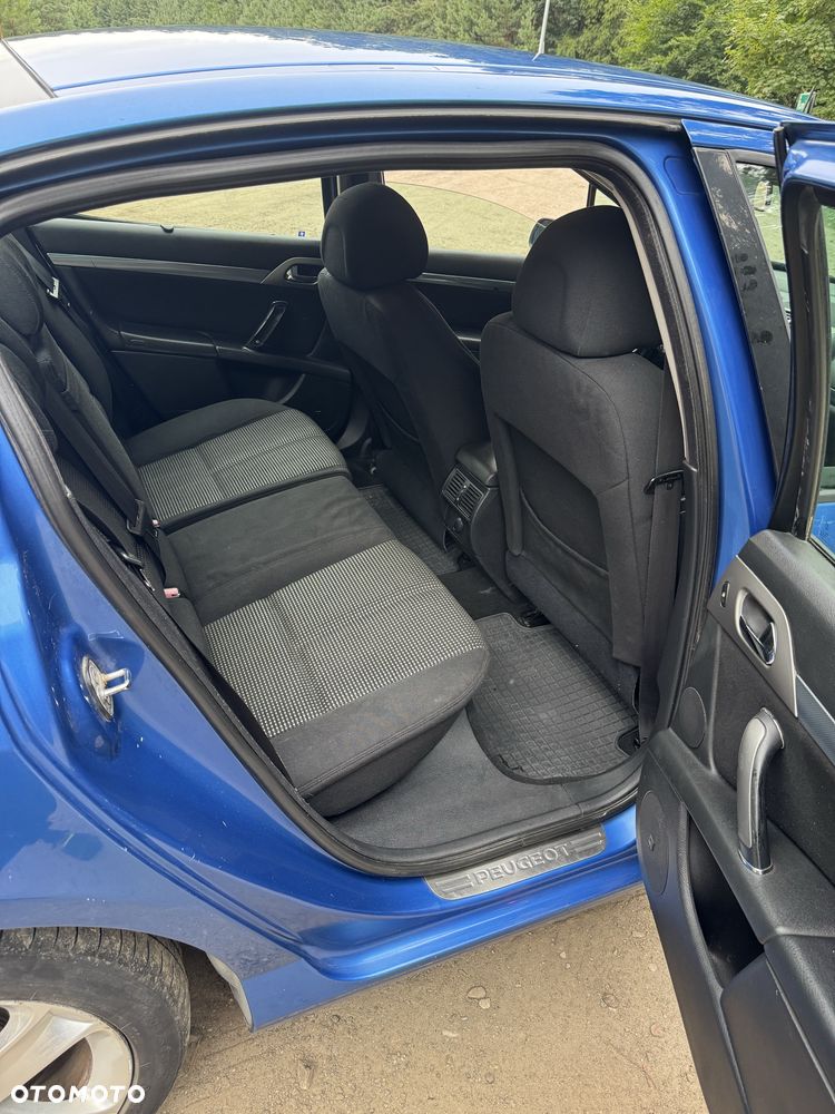 Peugeot 407 - 8