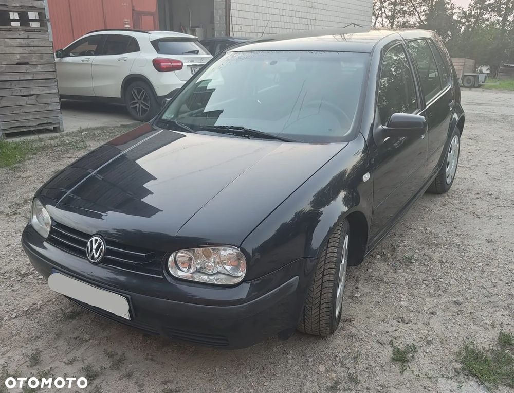 Volkswagen Golf 1.6 Basis - 1
