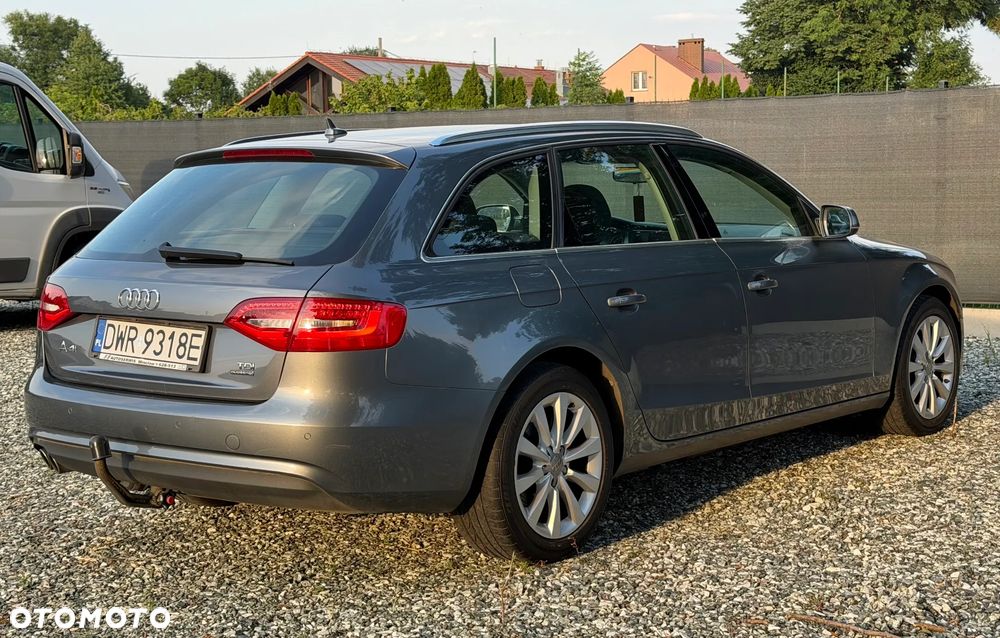 Audi A4 Avant 2.0 TDI S tronic quattro - 5