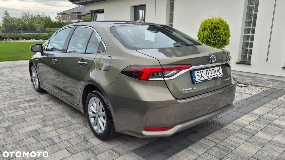 Toyota Corolla 1.8 Hybrid Comfort - 36
