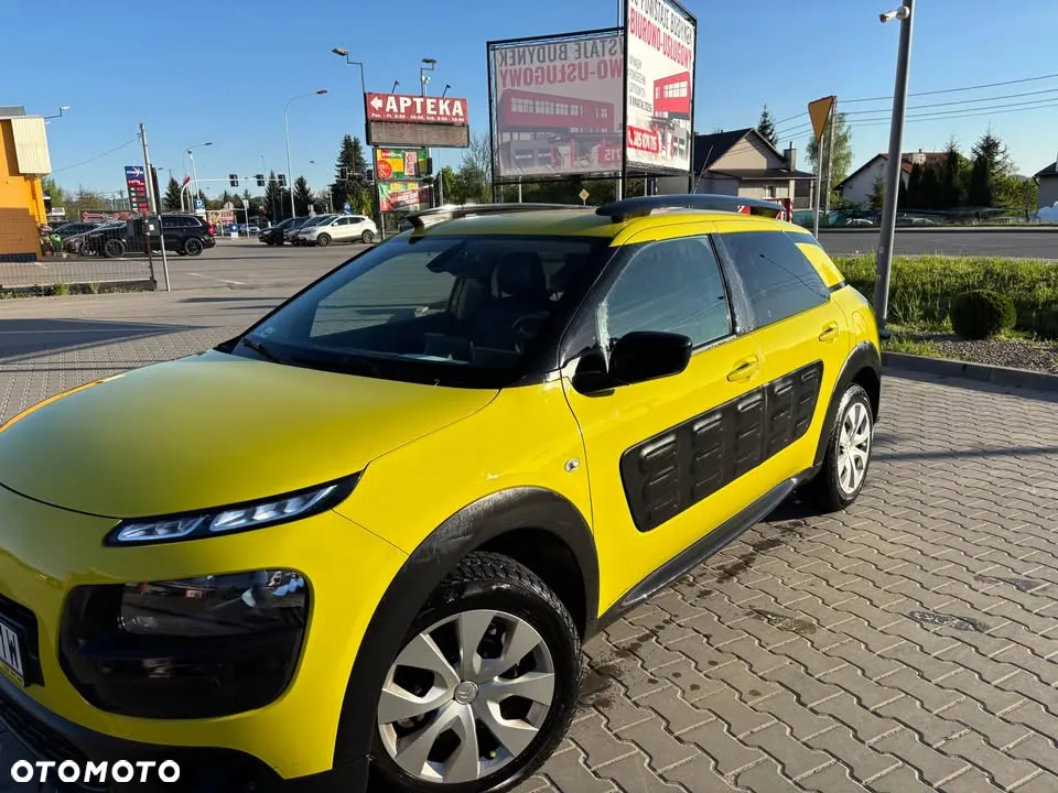 Citroën C4 Cactus 1.2 PureTech Shine Edition S&S - 2