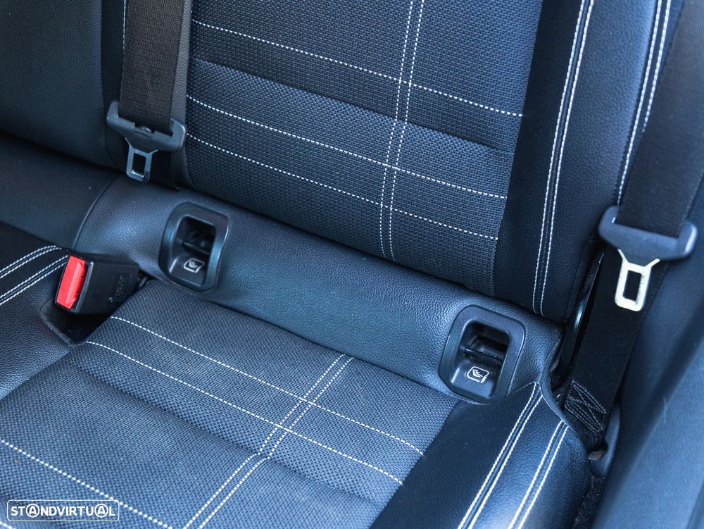 Mercedes-Benz CLA 200 - 20