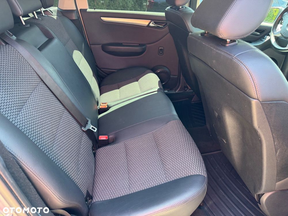 Mercedes-Benz Klasa B 200 CDI Autotronic Special Edition - 10