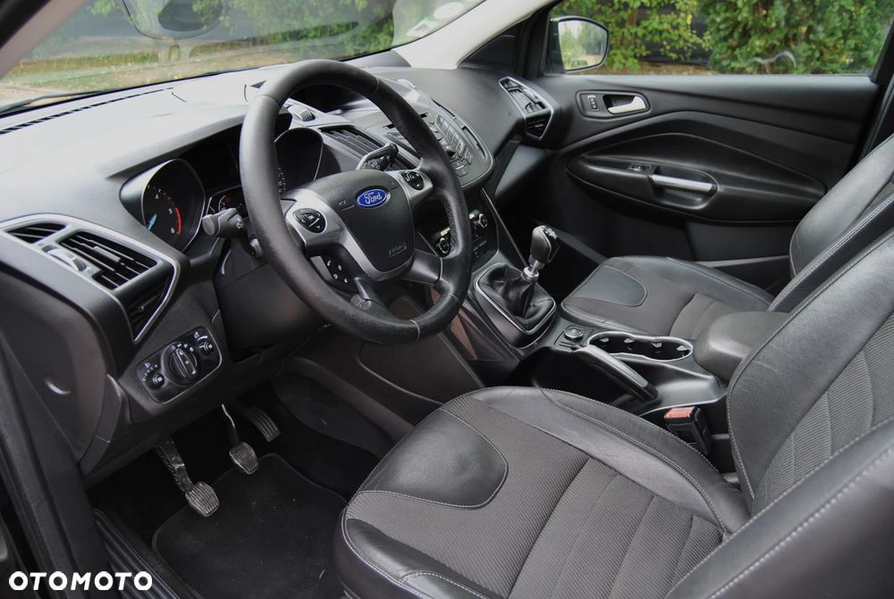 Ford Kuga 2.0 TDCi 4x2 Titanium - 5