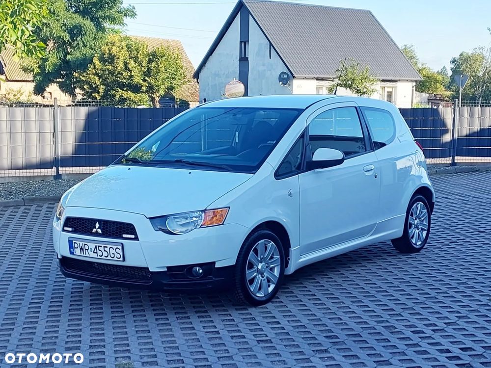 Mitsubishi Colt - 2